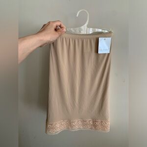 NWT Arianne Half Slip Nude 18” Large